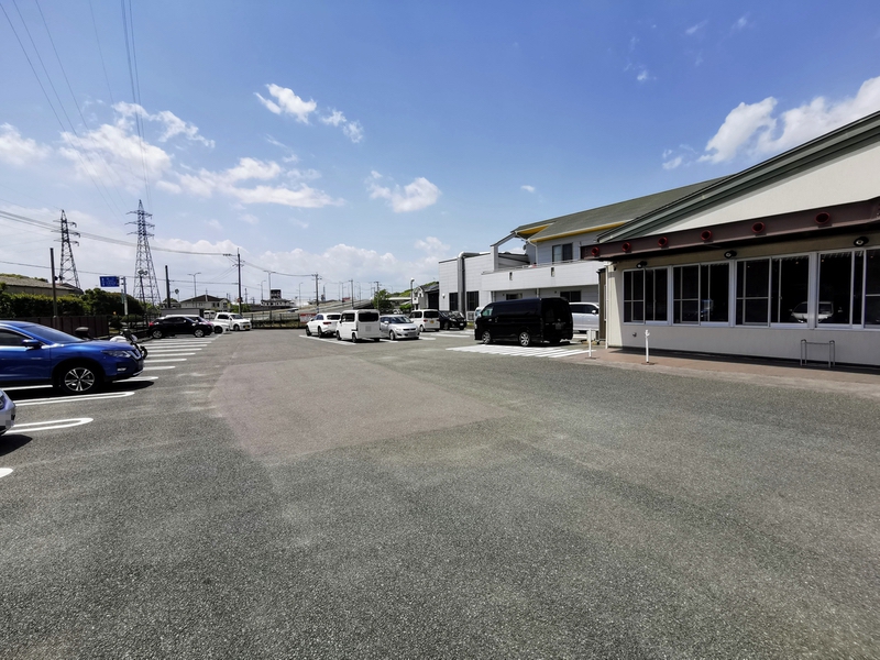 03駐車場.jpg 03駐車場