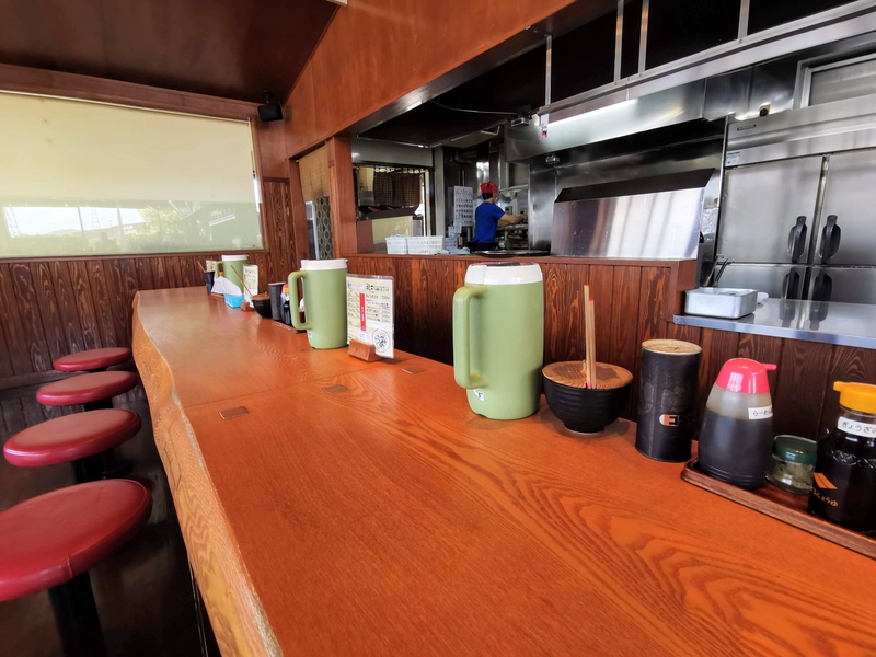 05カウンター席.jpg 05カウンター席