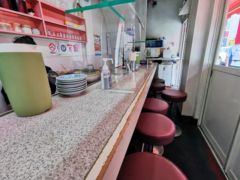 02カウンター席