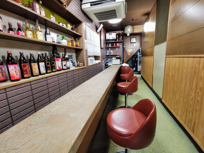 03カウンター席.jpg 03カウンター席