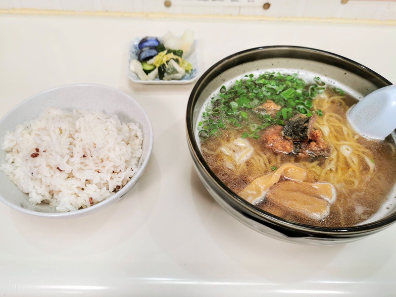 09特製すっぽんラーメン定食.jpg 09特製すっぽんラーメン定食