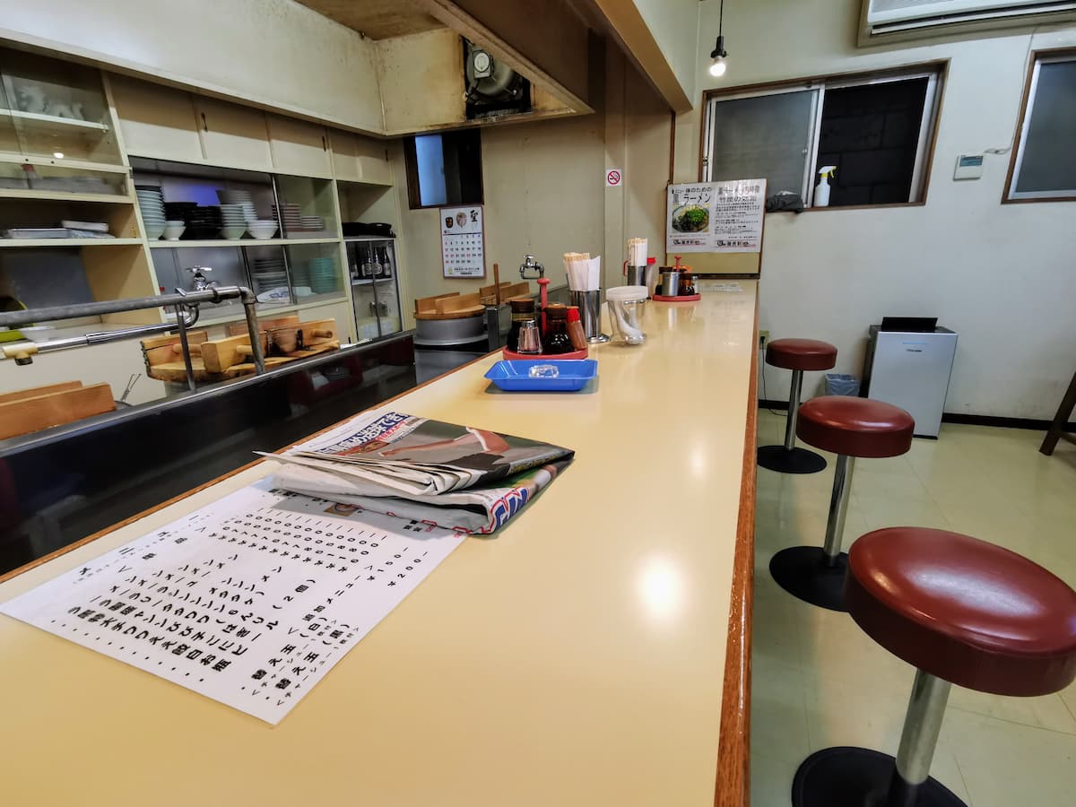 04カウンター席