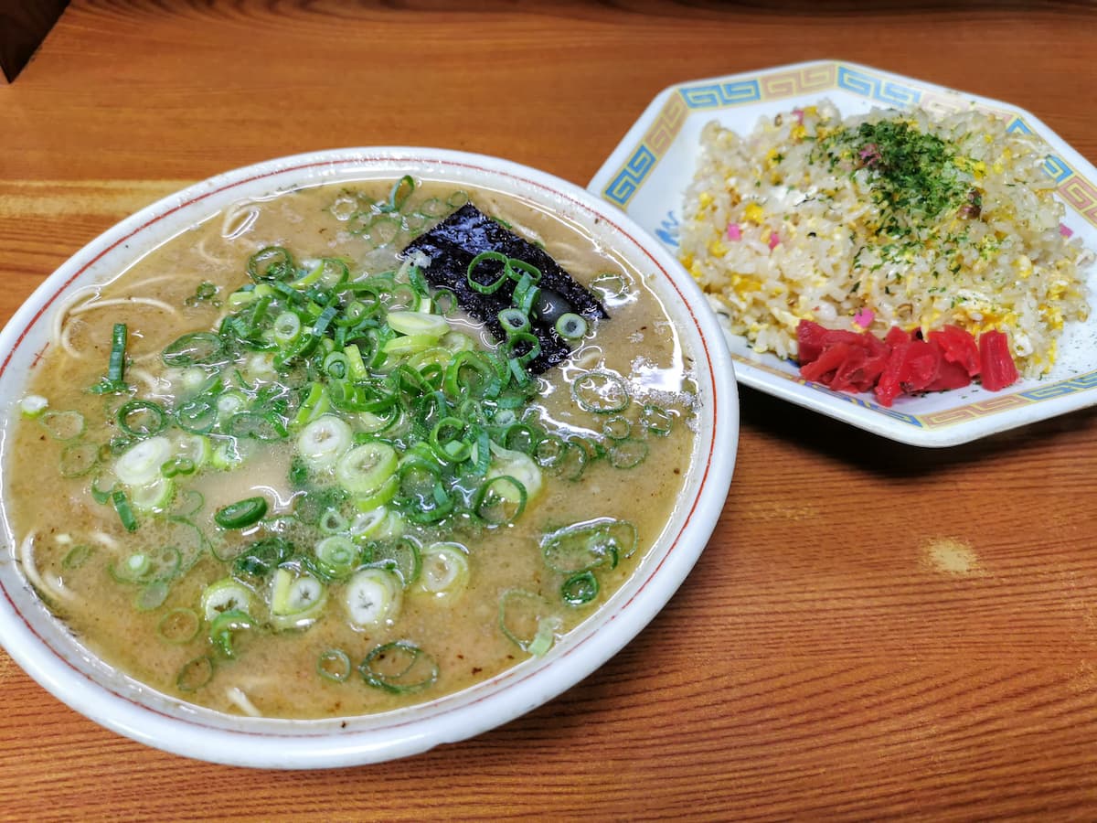 08ラーメン小焼めしセット.jpg 08ラーメン小焼めしセット