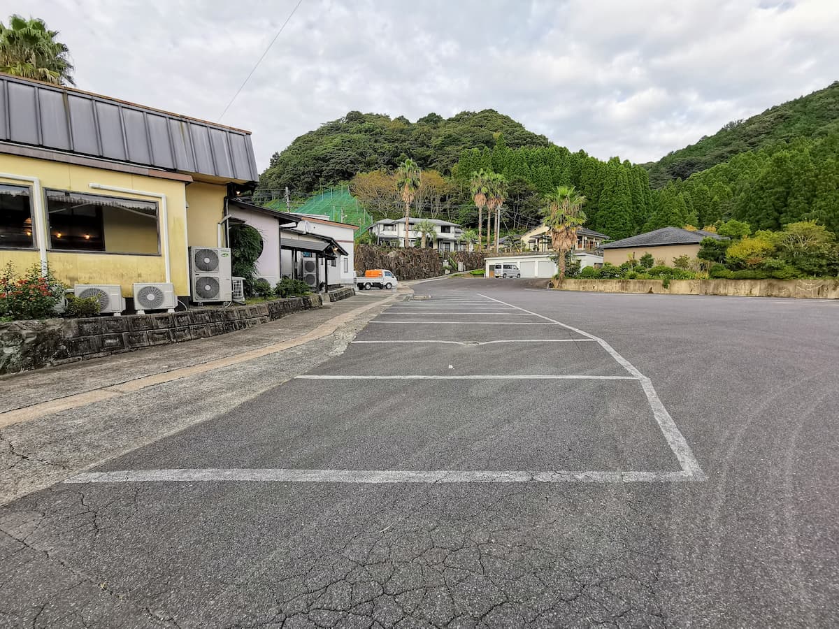 04駐車場.jpg 04駐車場