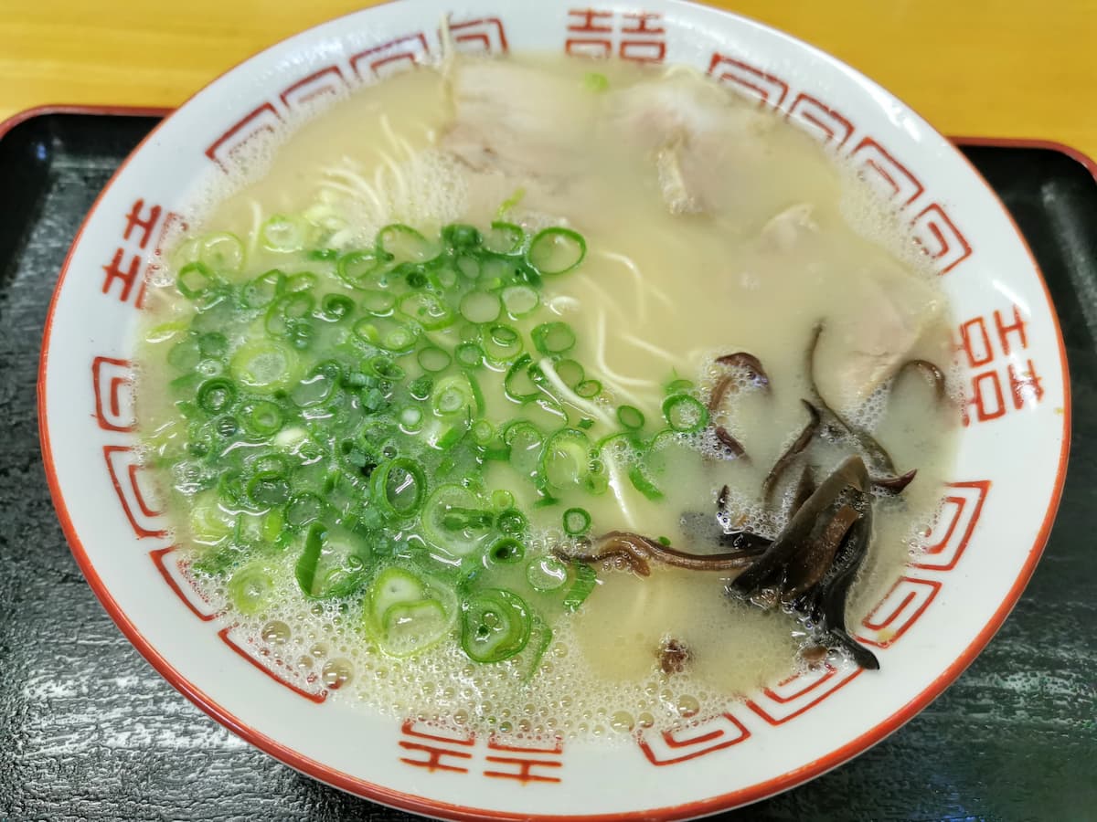 11博多塩とんこつラーメン