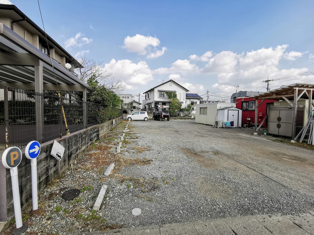 03駐車場.jpg 03駐車場