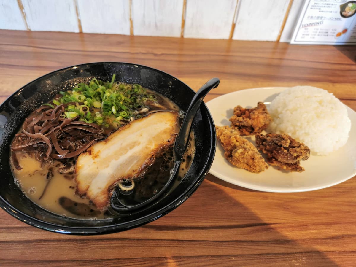 13黒とんこつ唐揚げセット.jpg 13黒とんこつ唐揚げセット