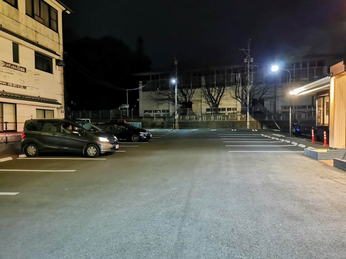 03駐車場.jpg 03駐車場