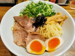 【閉店】兎 熊本市役所の裏店｜熊本県熊本市｜油そば大盛