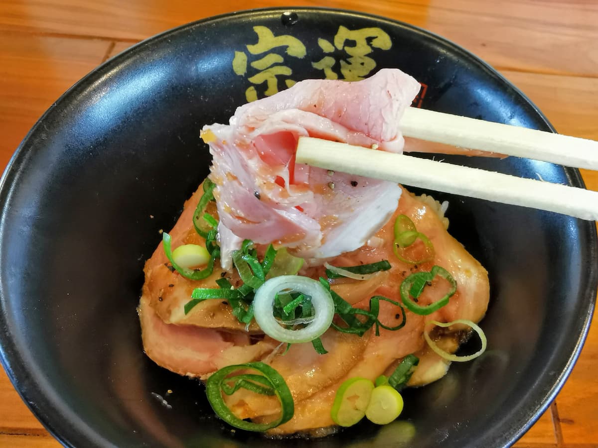 14レアチャーシュー丼.jpg 14レアチャーシュー丼