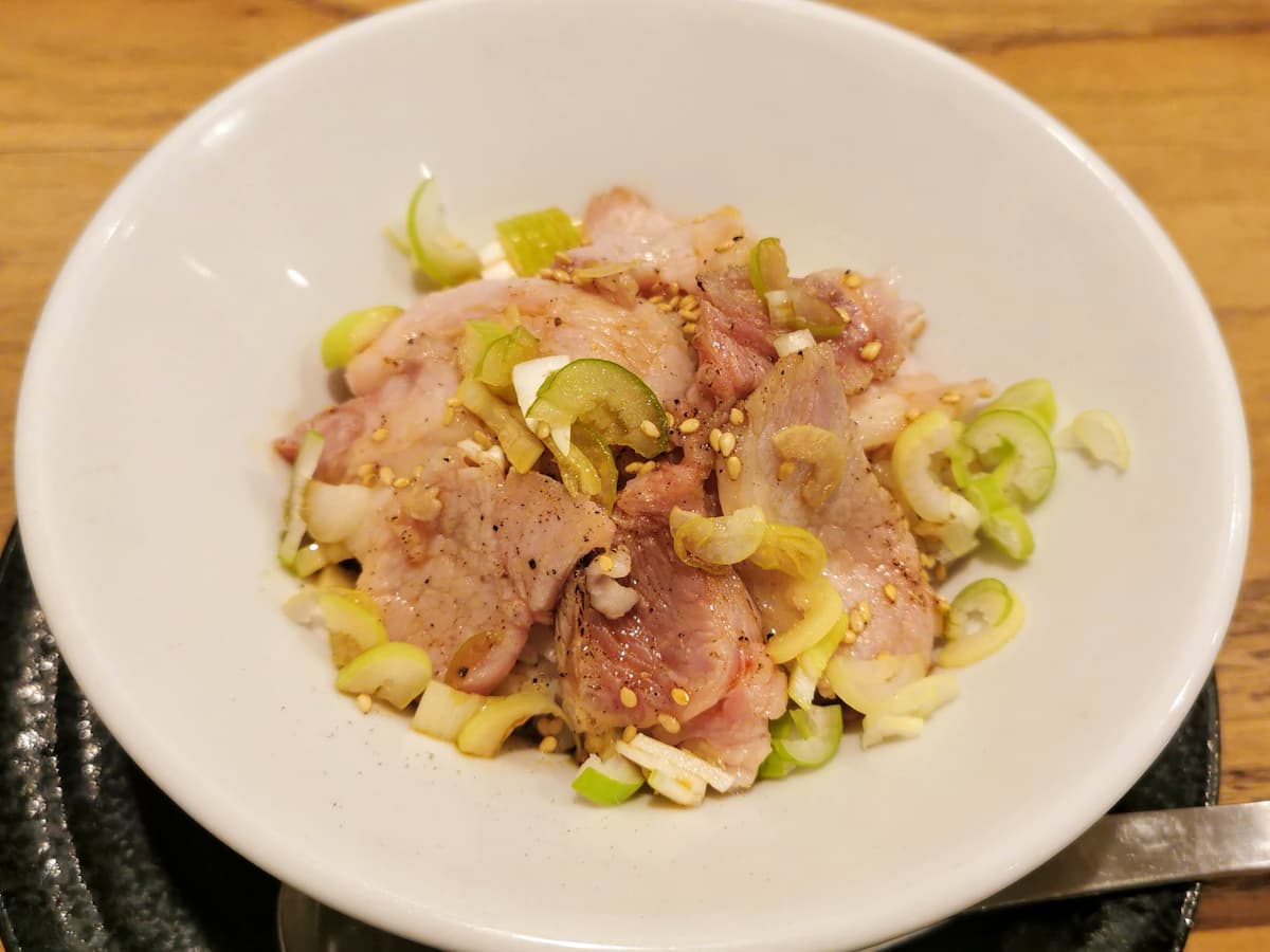 16炙りチャーシュー丼