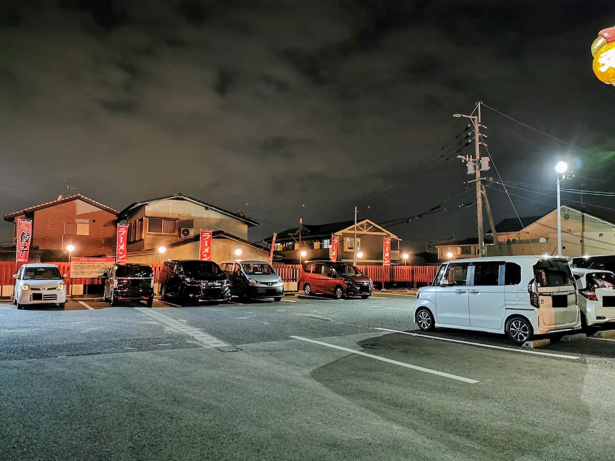 02駐車場.jpg 02駐車場