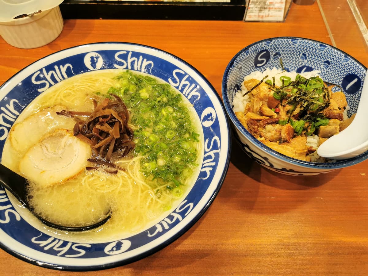 08らーめんとチャーシュー丼.jpg 08らーめんとチャーシュー丼