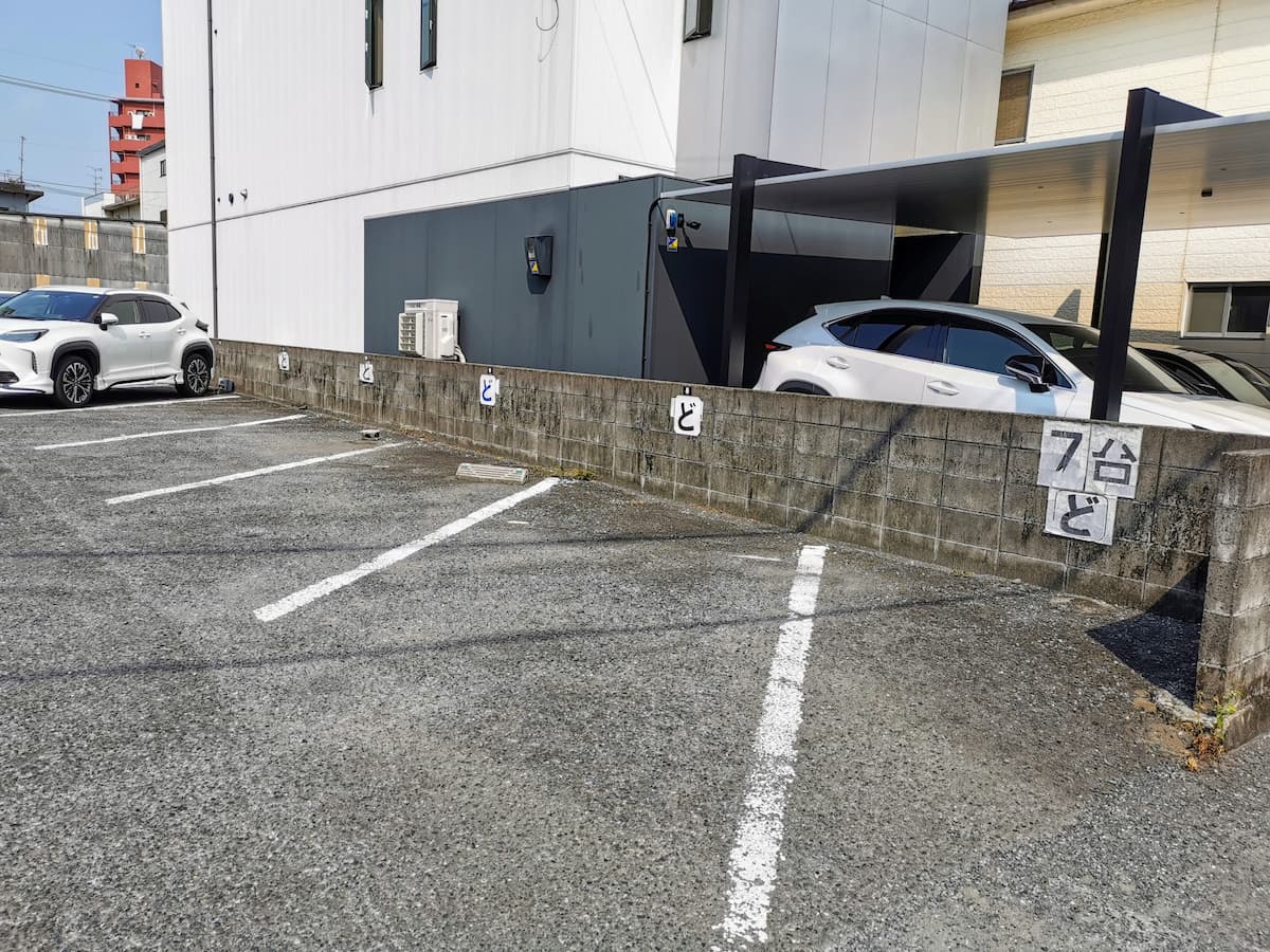 03駐車場.jpg 03駐車場