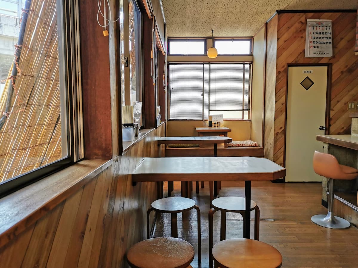 04店内.jpg 04店内