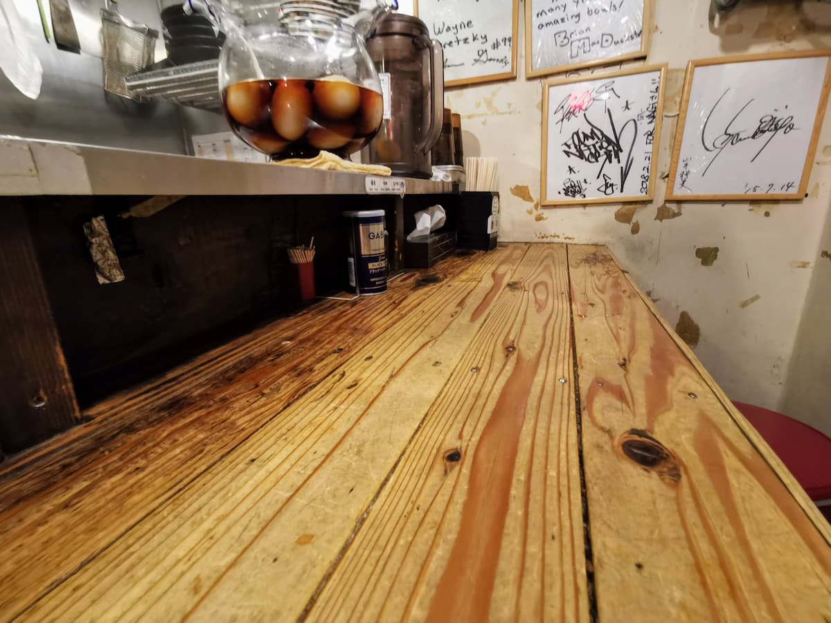 07カウンター席.jpg 07カウンター席