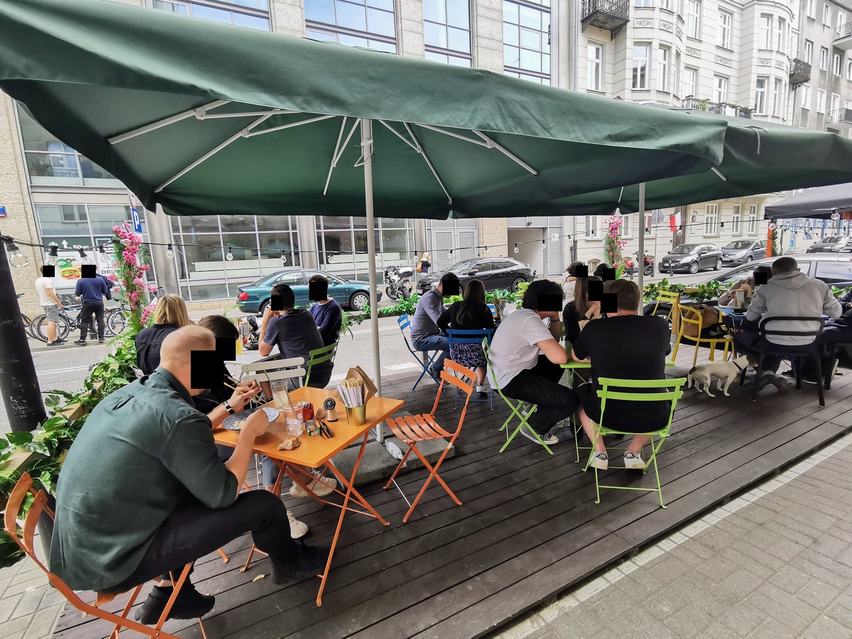 03テラス席.jpg 03テラス席