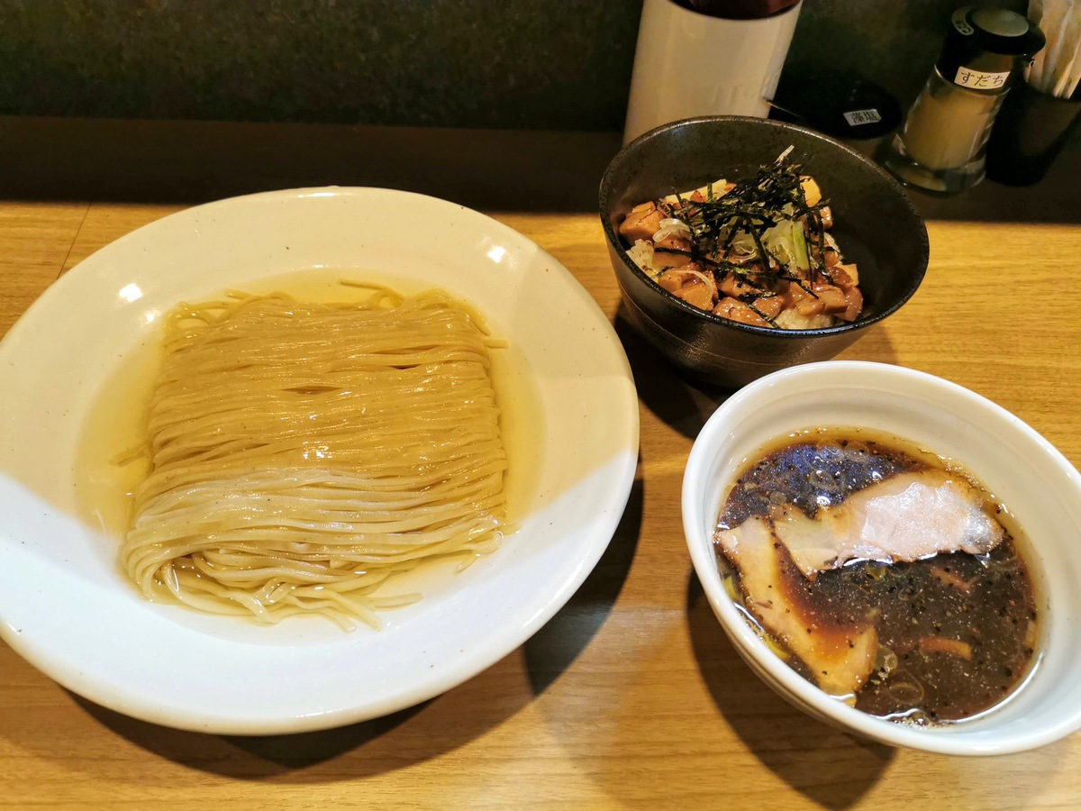 09つけそばチャーシュー丼.jpg 09つけそばチャーシュー丼