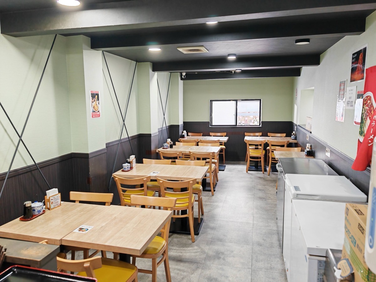 07店内